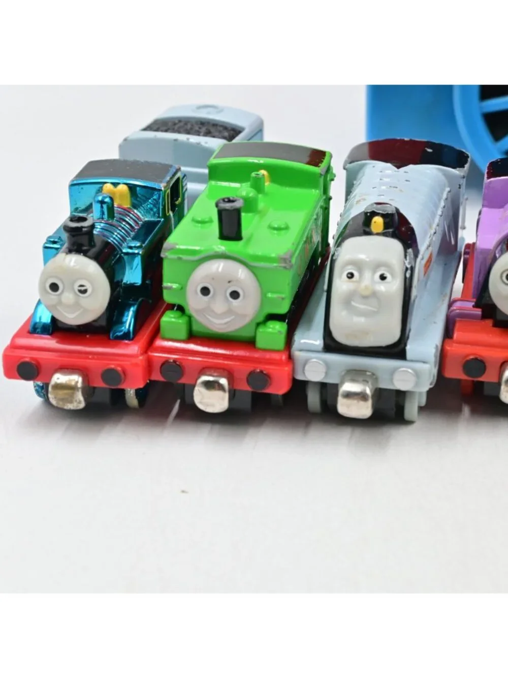 Thomas The Train Tank Engine Take Along Carrying Case W/ 13 Engines & 6 Cars